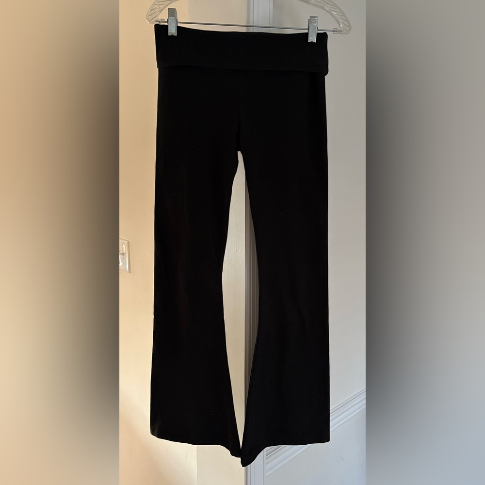 PINK Victoria's Secret Size M Black Flare Leggings